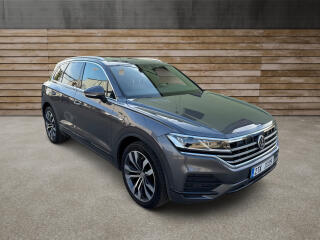 Volkswagen Touareg +DPH+BOHAT� V�BAVA+