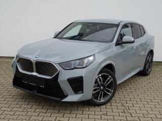 BMW iX2 xDrive30