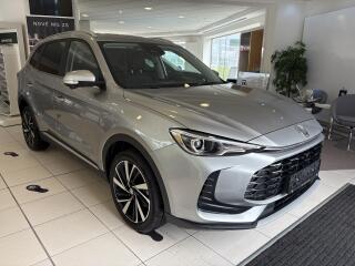 MG ZS HEV exclusive
