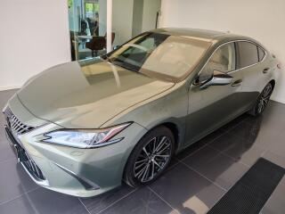 Lexus ES 300h Limited Edition
