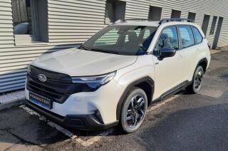 Subaru Forester NOV� FORESTER 2.0i COM. NAVI