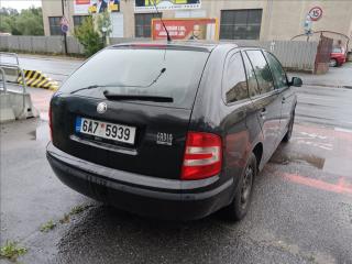 Škoda Fabia 1,4 i - náhled 9