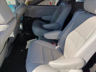 Toyota Sienna 3,5 VVTi - náhled 20