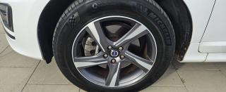 Volvo XC60 2.0 D4 133KW R-Design - náhled 10