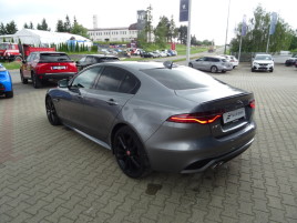 Jaguar XE D180 R - Dynamic SE - náhled 7