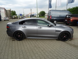Jaguar XE D180 R - Dynamic SE - náhled 14