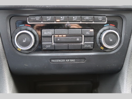 Volkswagen Golf Variant 1.4TSI 90kW 138 TIS KM - náhled 28