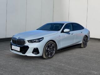 BMW 550e 360kW M-SPORT KَE CZ DPH