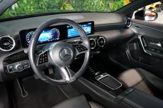 Mercedes-Benz Třídy A (2023) 180*CAMERA*CARPLAY* - náhled 10