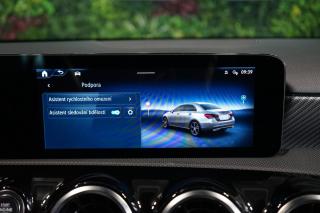 Mercedes-Benz Třídy A (2023) 180*CAMERA*CARPLAY* - náhled 25