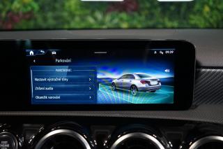 Mercedes-Benz Třídy A (2023) 180*CAMERA*CARPLAY* - náhled 27