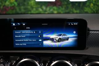 Mercedes-Benz Třídy A (2023) 180*CAMERA*CARPLAY* - náhled 28