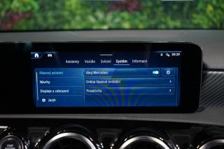 Mercedes-Benz Třídy A (2023) 180*CAMERA*CARPLAY* - náhled 32
