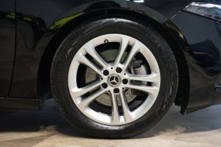 Mercedes-Benz Třídy A (2023) 180*CAMERA*CARPLAY* - náhled 9