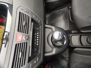 Citroën C4 Picasso (2013) 1.6i 120k MAN5 PO STK tažné - náhled 17