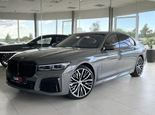 BMW 750d xDrive*M-SPORT*Max.Vbava