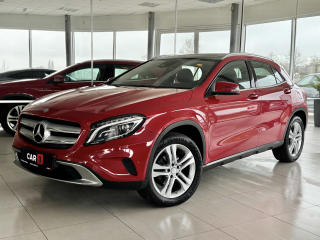 Mercedes-Benz GLA 200 Aut*LED*Comand*Panor*Kamer