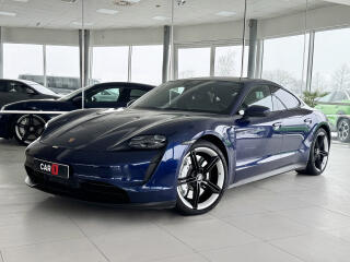 Porsche Taycan 4S Perf*420kW*Chrono*REZERVACE