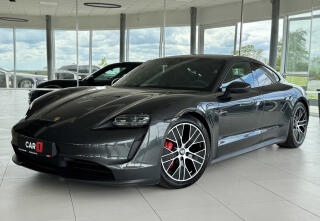 Porsche Taycan 4S Performance*Panorama*DPH