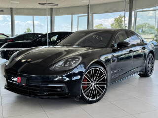 Porsche Panamera 4S 324kW*Chrono*REZERVACE!