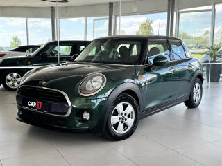 Mini Cooper 1.5T 100kW*Vyh��van�Sedadla