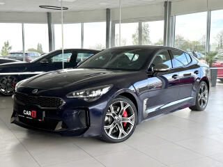 Kia Stinger 3.3TGDI V6*4WD*HUD*360kam*DPH