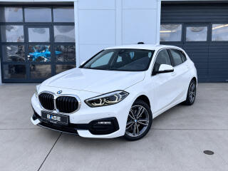 BMW 118i Model Sport Line