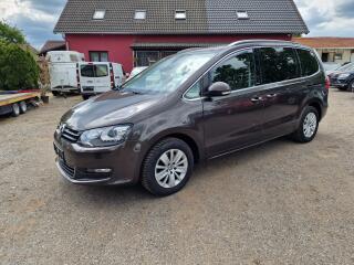 Volkswagen Sharan 2.0TDI 103KW NAVI XENON TA�N� 