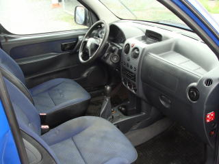 Peugeot Partner (2007) 1.6 HDi, 55 kW, klima, tažné - náhled 14