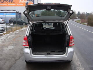 Opel Zafira 1.9 CDTI 16V, 88 kW, 7 míst - náhled 11