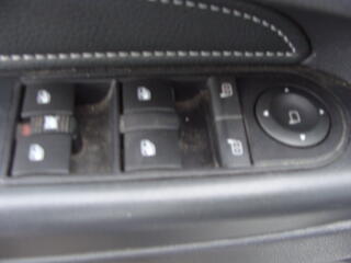 Opel Zafira 1.9 CDTI 16V, 88 kW, 7 míst - náhled 16