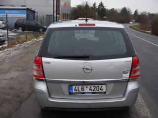 Opel Zafira 1.9 CDTI 16V, 88 kW, 7 míst - náhled 4