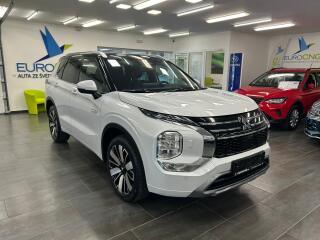 Mitsubishi Outlander 2.4 PHEV Instyle | 8 let | Nov