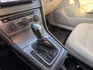 Volkswagen Golf TSI DSG F1 NAVI SERVISKA - náhled 14