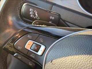 Volkswagen Golf TSI DSG F1 NAVI SERVISKA - náhled 16