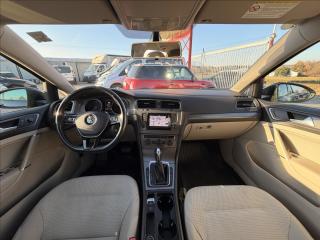 Volkswagen Golf TSI DSG F1 NAVI SERVISKA - náhled 25