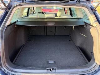 Volkswagen Golf TSI DSG F1 NAVI SERVISKA - náhled 28