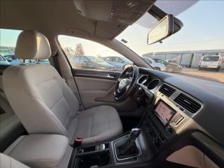 Volkswagen Golf TSI DSG F1 NAVI SERVISKA - náhled 31