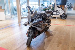 BMW S 1000 RR