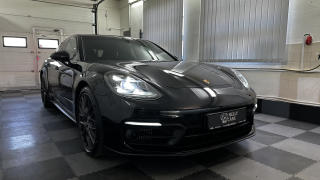 Porsche Panamera TOP STAV / ZRUKA!