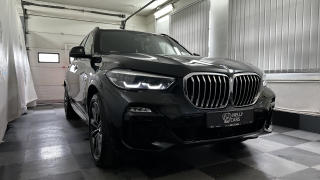 BMW X5 TOP STAV / TAN / 2 SADY KOL