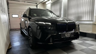 BMW X7 40D / Z�RUKA / TOP STAV