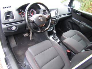 Volkswagen Sharan (2017) 2. 0 TDI 135kW DSG TOP QUALITY - náhled 12