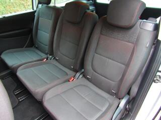 Volkswagen Sharan (2017) 2. 0 TDI 135kW DSG TOP QUALITY - náhled 20