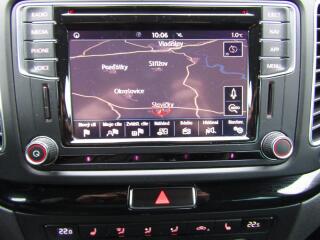 Volkswagen Sharan (2017) 2. 0 TDI 135kW DSG TOP QUALITY - náhled 37