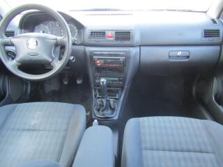 Škoda Octavia (2017) RS 2.0TSI 180kW DSG - náhled 15