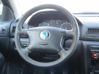 Škoda Octavia (2017) RS 2.0TSI 180kW DSG - náhled 16