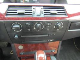 BMW Řada 5 (2006) 3.0D X-DRIVE 170kW - náhled 33