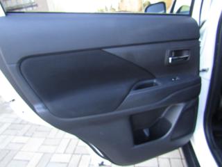 Mitsubishi Outlander (2016) 2.2D 110kW AUT 4X4 - náhled 21