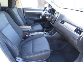 Mitsubishi Outlander (2016) 2.2D 110kW AUT 4X4 - náhled 27